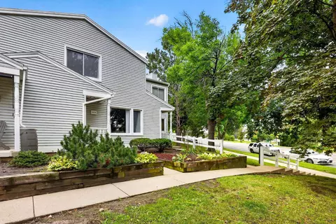 2028 Post Rd, Madison, WI 53713