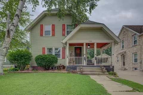 1324 Ruger Ave, Janesville, WI 53545
