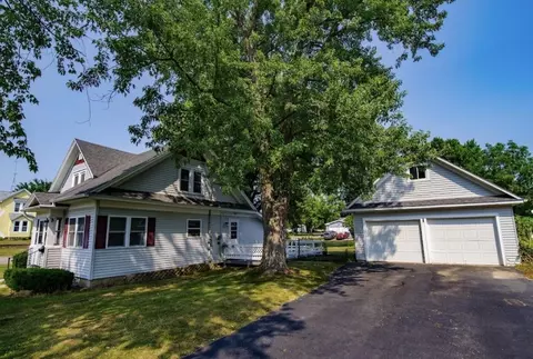 430 Capital St, Wisconsin Dells, WI 53965