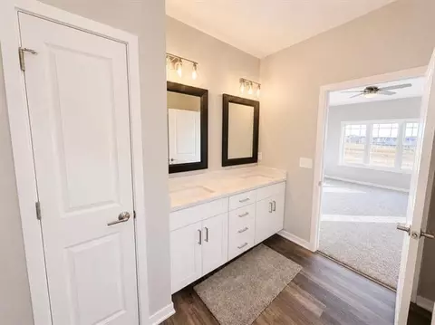 Bath - 252 NW 3rd Ave, Monroe, WI 53566 photo 1 of 4