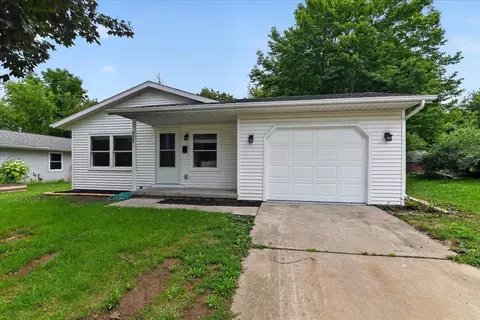 525 Berry St, Stoughton, WI 53589