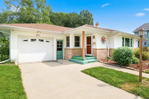327 Water St, Lake Mills, WI 53551
