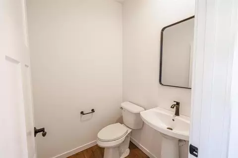 Bath - 1762 Kyle Cir, Beloit, WI 53511 photo 1 of 2