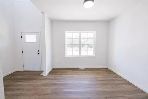 Living - 1762 Kyle Cir, Beloit, WI 53511 photo 2 of 2