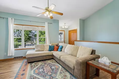 606 Garfield Ave, Evansville, WI 53536