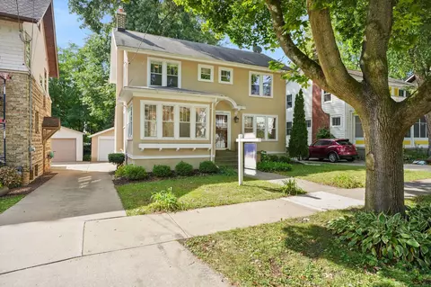 1829 Rowley Ave, Madison, WI 53726