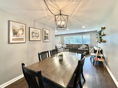 Dining - 2015 Murphy Woods Rd, Beloit, WI 53511 photo 2 of 4