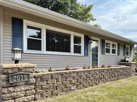 Exterior - 2015 Murphy Woods Rd, Beloit, WI 53511 photo 8 of 9