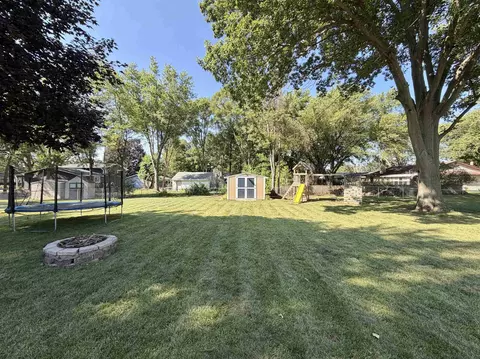 Exterior - 2015 Murphy Woods Rd, Beloit, WI 53511 photo 2 of 9