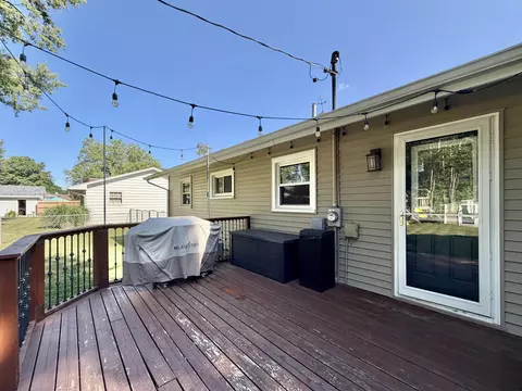 Exterior - 2015 Murphy Woods Rd, Beloit, WI 53511 photo 7 of 9