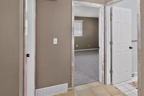 Entry Way - 2150 Merrill Ave, Beloit, WI 53511 photo 1 of 4