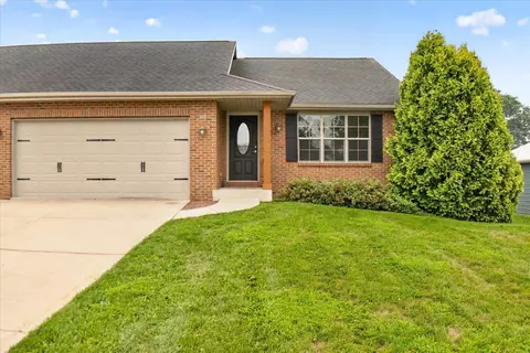 3321 Crabapple Ln #2, Janesville, WI 53548