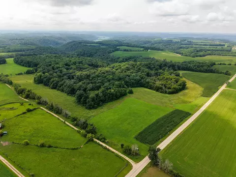 54 5-ac Dayton Ridge Rd, Richland Center, WI 53581