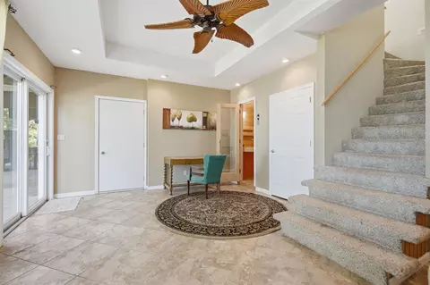 Entry Way - 5218 Riverview Circle Dr, Thomson, IL 61285 photo 2 of 2