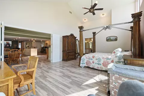 Bedroom - 5218 Riverview Circle Dr, Thomson, IL 61285 photo 1 of 2
