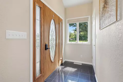 Entry Way - 5218 Riverview Circle Dr, Thomson, IL 61285 photo 1 of 2