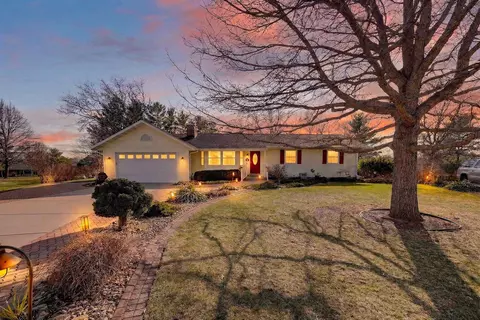 3506 Greendale Ct, Janesville, WI 53546