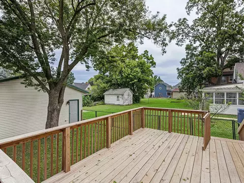 Exterior - 807 E 3rd Ave, Brodhead, WI 53520 photo 14 of 22