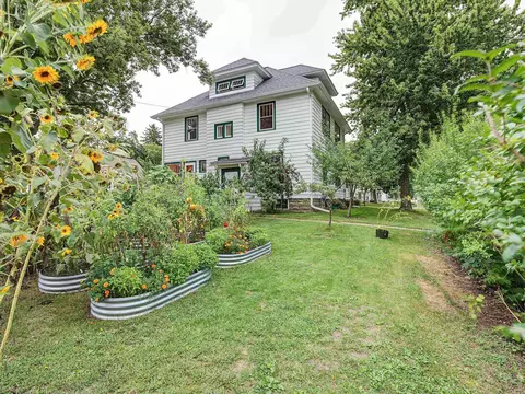 Exterior - 807 E 3rd Ave, Brodhead, WI 53520 photo 11 of 22