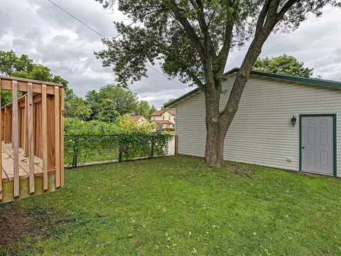 Exterior - 807 E 3rd Ave, Brodhead, WI 53520 photo 20 of 22