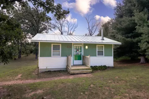 1819 Castlewood Rd, Friendship, WI 53934