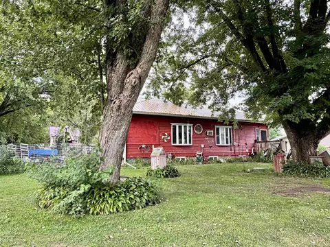 28896 Mcnurlin St, Gotham, WI 53540