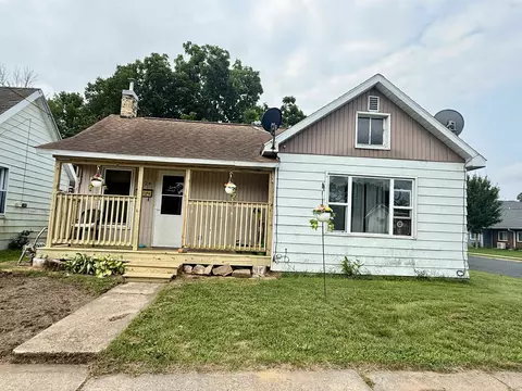 804 Mansion St, Mauston, WI 53948
