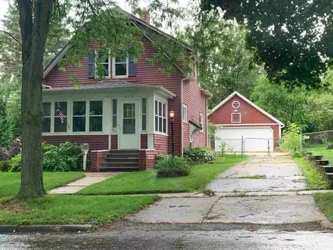 613 Monroe St, Fort Atkinson, WI 53538
