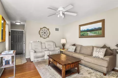514 Enterprise Dr, Verona, WI 53593