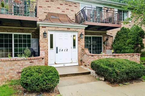 3412 Valley Ridge Rd #4, Middleton, WI 53562