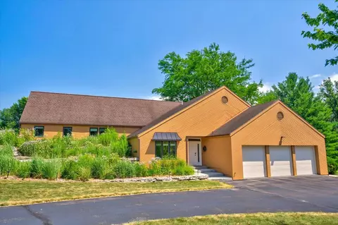 2532 Bigler Cir, Verona, WI 53593