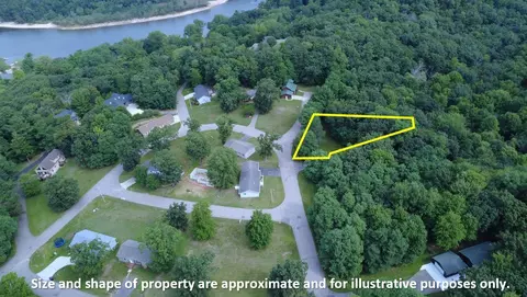 4344 Golden Fawn Rd, Baraboo, WI 53913