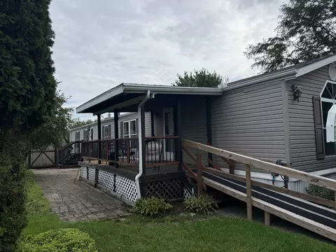 601 Wauona Trl #58, Portage, WI 53901
