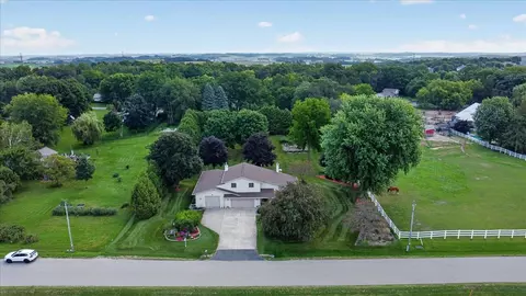 4956 Enchanted Valley Rd, Middleton, WI 53562