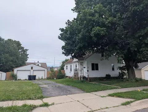 707 Lacrosse St, Mauston, WI 53948