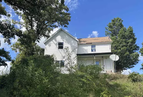 12349 Otter Creek Rd, Darlington, WI 53530