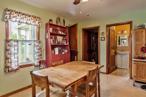 Dining - 1516 E Philhower Rd, Beloit, WI 53511 photo 4 of 6