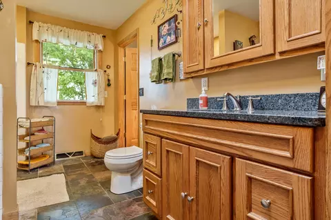 Bath - 1516 E Philhower Rd, Beloit, WI 53511 photo 3 of 6