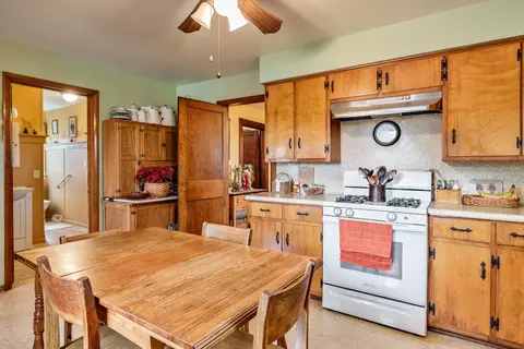 Kitchen - 1516 E Philhower Rd, Beloit, WI 53511 photo 7 of 8