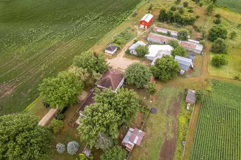 View/Area - 1516 E Philhower Rd, Beloit, WI 53511 photo 2 of 13
