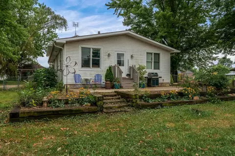 Exterior - 1516 E Philhower Rd, Beloit, WI 53511 photo 2 of 18