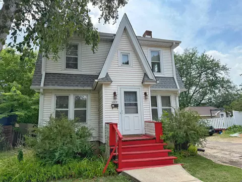 1005 Delaplaine Ct, Madison, WI 53715