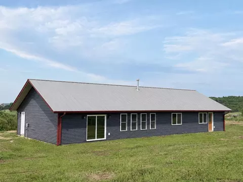 w10864 Santas Loop, Wonewoc, WI 53968