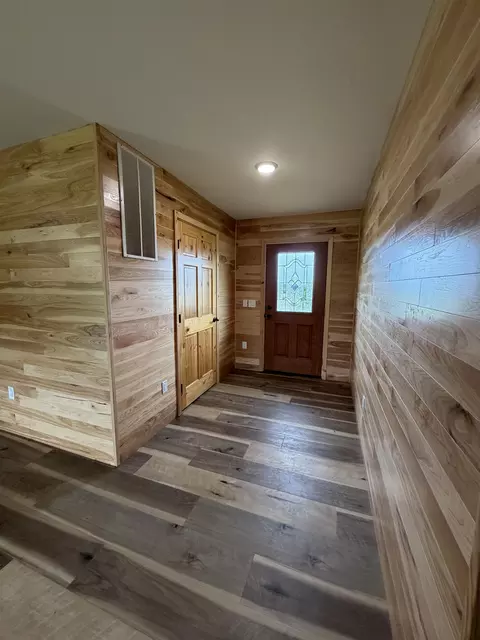 Entry Way - w10864 Santas Loop, Wonewoc, WI 53968 photo 1 of 2