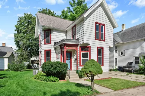 159 S High St, Janesville, WI 53548