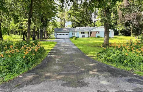 w5840 Hackbarth Road, Fort Atkinson, WI 53538