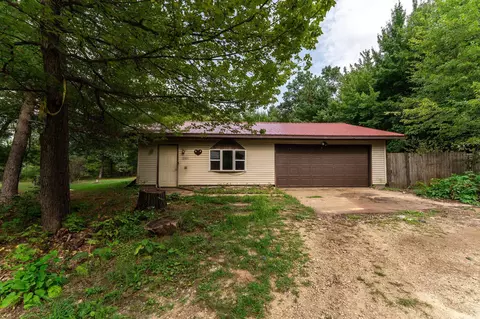 12406 Franklin Rd, Tomah, WI 54660
