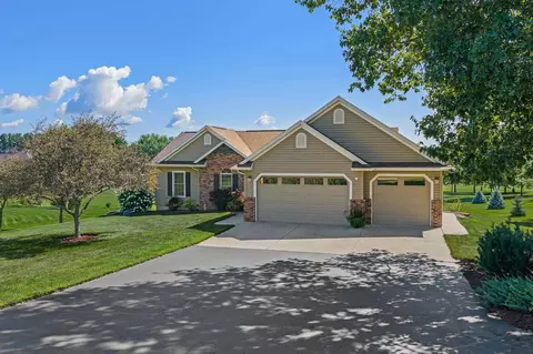 s2932 North Golf Course Road, Reedsburg, WI 53959