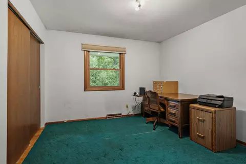Bedroom - 2913 Post Rd, Madison, WI 53713 photo 1 of 8