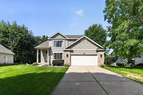 5230 Summer Ridge Dr, Madison, WI 53704